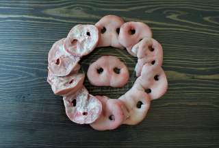 Пятаки свиные. Свиная разделка.