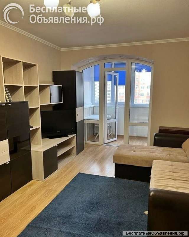 Сдается 1к.кв. пр. Чекистов 5/15кирп. 35 м. ремонт