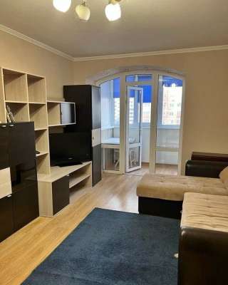 Сдается 1к.кв. пр. Чекистов 5/15кирп. 35 м. ремонт