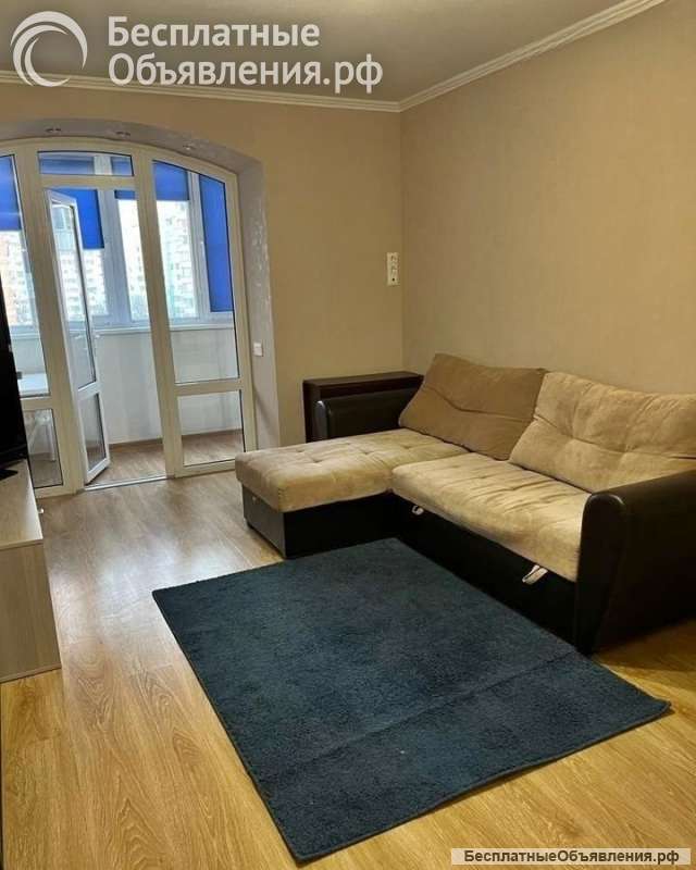 Сдается 1к.кв. пр. Чекистов 5/15кирп. 35 м. ремонт