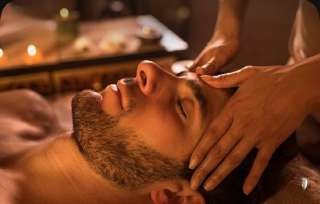 Массажистка