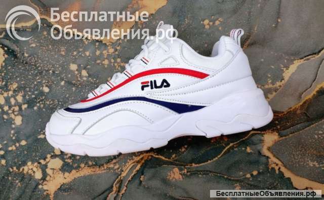 Кроссовки женские