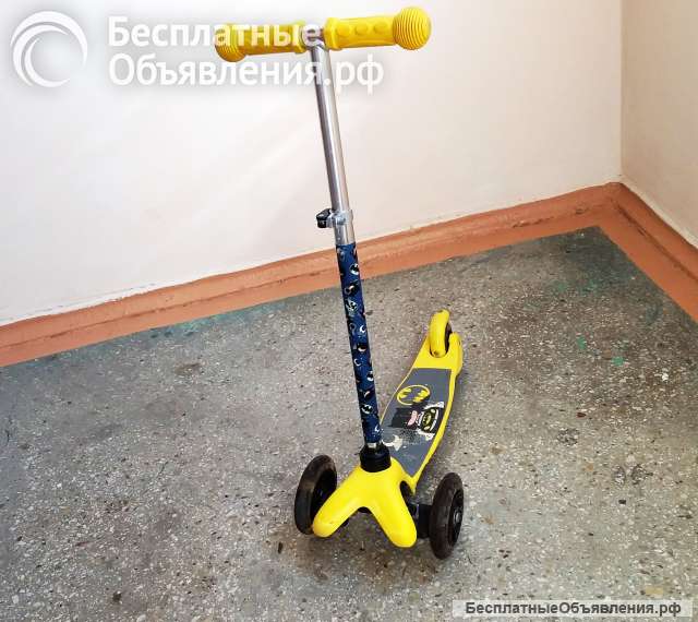 Самокат детский пластиковый, бу, в нормальном состоянии