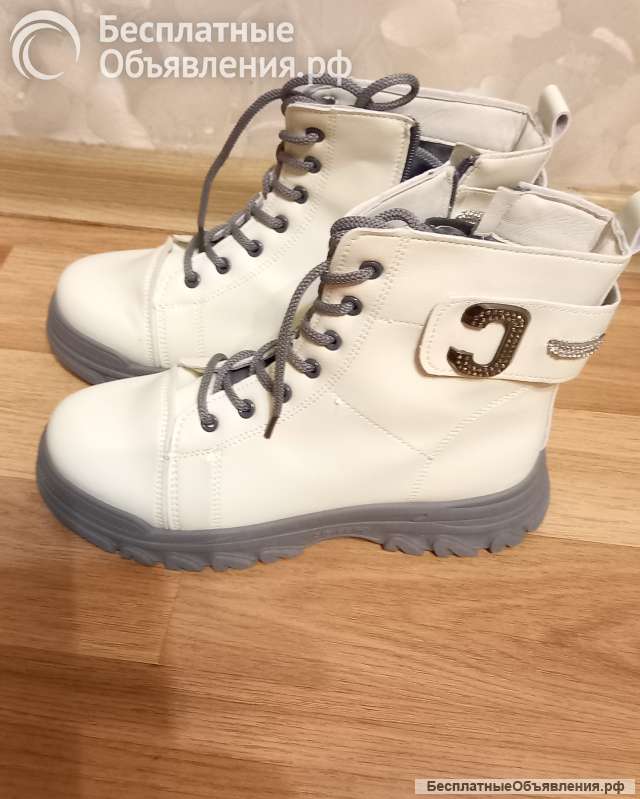 Ботинки демисезон жен.новые продаю