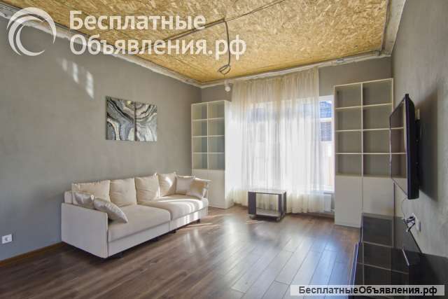 Дом со стильным оформлением и большим участком