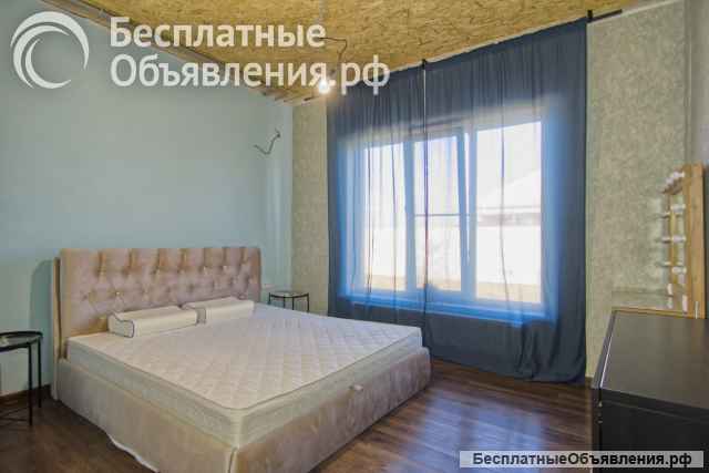 Дом со стильным оформлением и большим участком