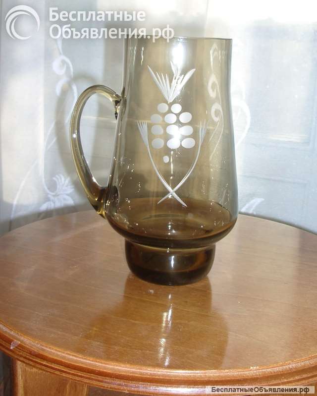 Набор из 6 кружек темного стекла с виноградом