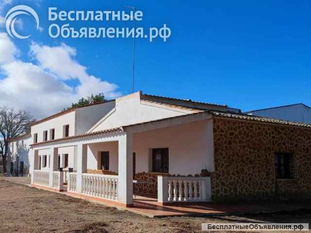 Потрясающая винодельня с собственными виноградниками в Испании