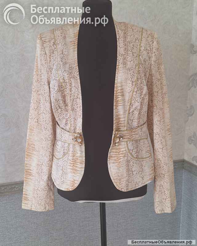 Пиджак женский 42 размер