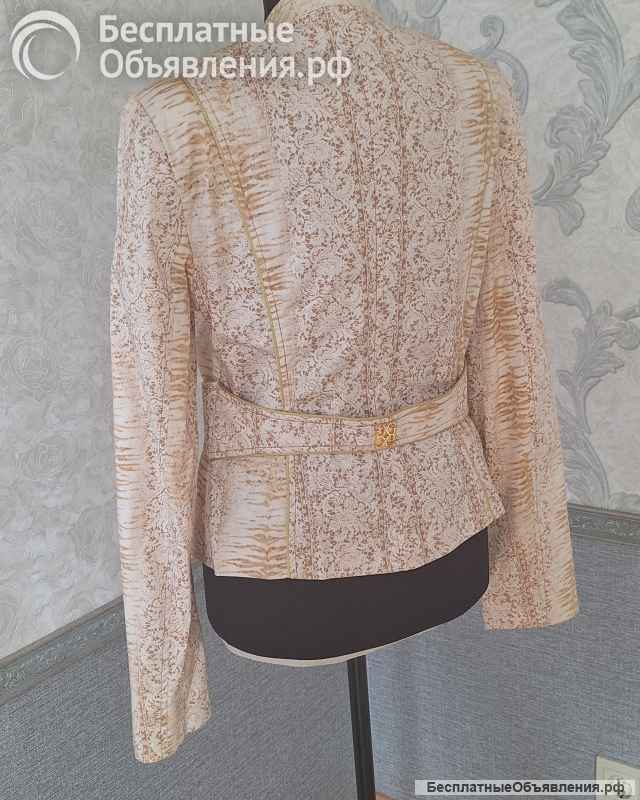 Пиджак женский 42 размер