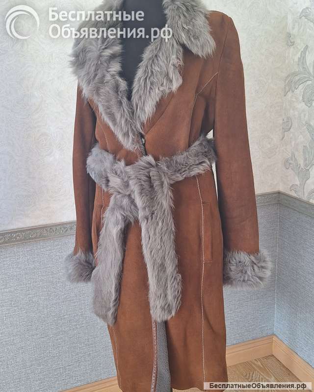 Дубленка женская с поясом 42
