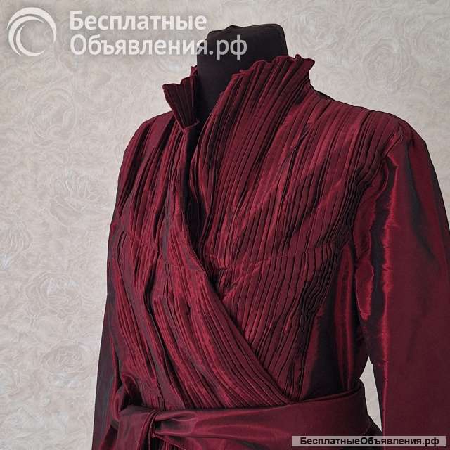 Блузка женская нарядная 44