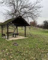 Сербия-Крчедин Продается коттедж с камином и фруктовым садом