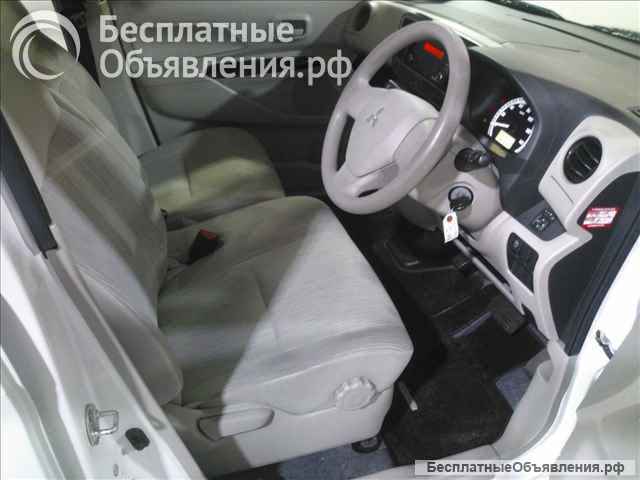 Микровэн кей-кар Mitsubishi EK Space кузов B11A минивэн модификация E пассажир колясочник спецкресло