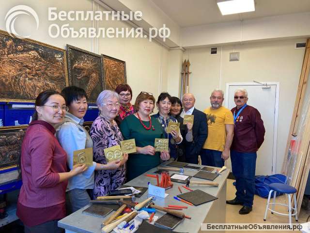 Экскурсия в мастерскую чеканщика по меди в Иркутске