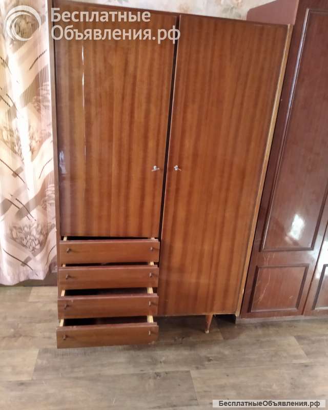 Шкаф полированный из немецкого гарнитура