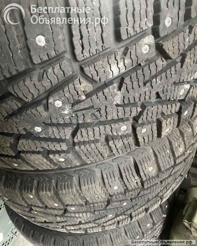 Отдам даром комплект зимней резины, Р16, шипована в 22м году, состояние идеальное, без дисков