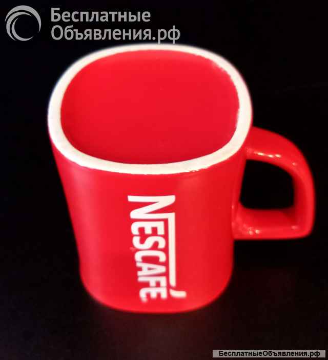 Кружка Nescafe красная