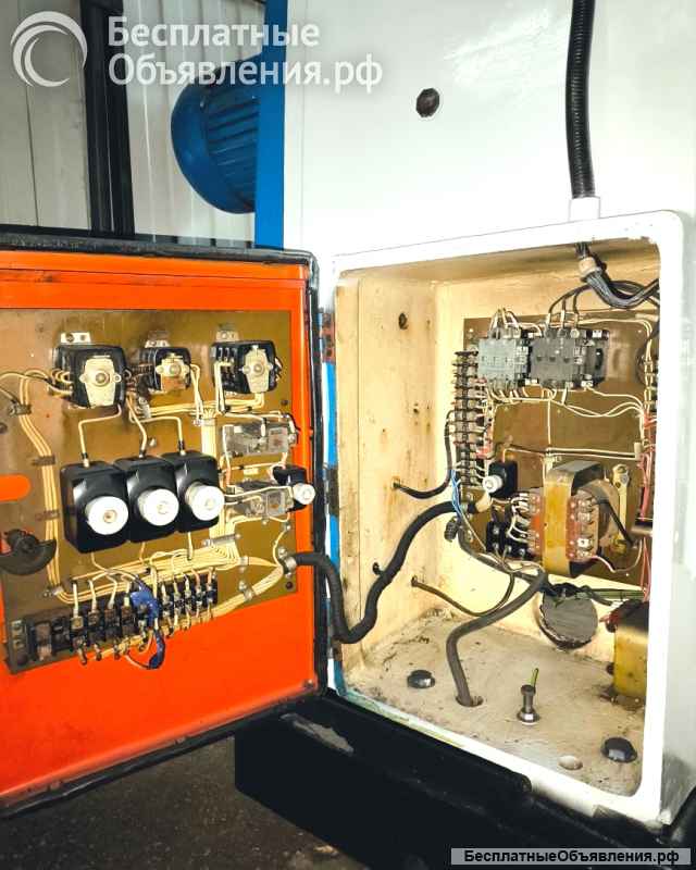 Станок вертикально-фрезерный 6Р13