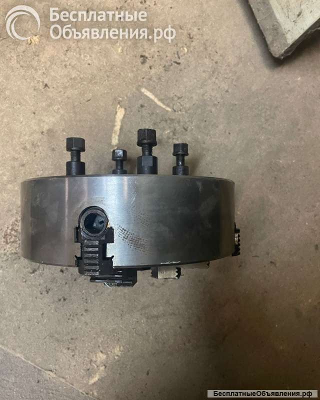 Патрон токарный 4-х кулачковый с независимым перемещением кулачков d 315мм