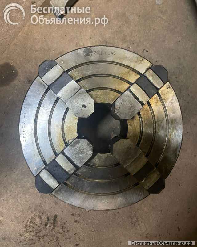 Патрон токарный 4-х кулачковый с независимым перемещением кулачков d 315мм