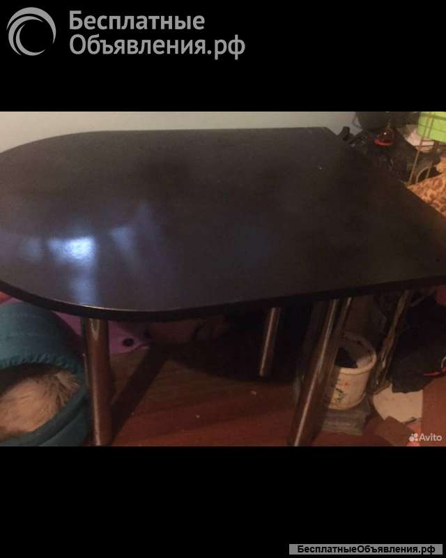 Борный стол.цвет венге.