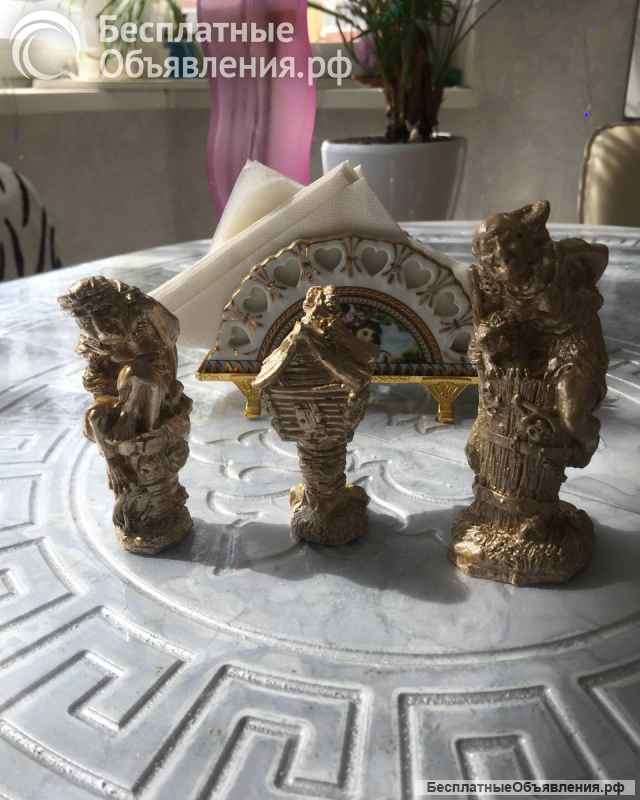 Кощей, баба яга, избушка и малая баба яга