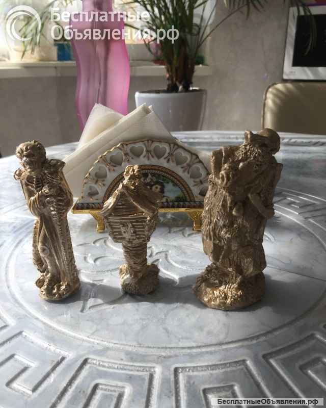 Кощей, баба яга, избушка и малая баба яга