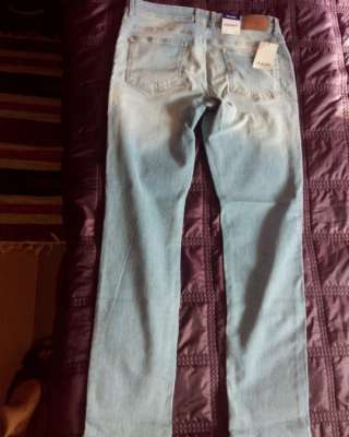 ГлавнаяМужской гардеробШтаны и шортыПродаю новые джынсы Jules