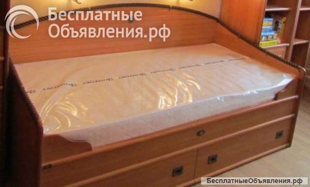 Кровать с 2мя ящиками + матрас 90×190