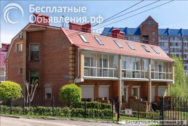 Таунхаус 272 м² на участке 4 сот