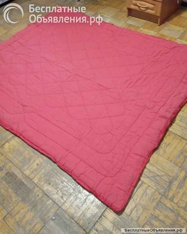 Одеяло ватное 1,5 спальное б/у толстостенное. Волжский