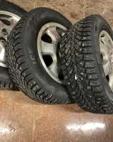 215/60-R16 Pirelli Formula Ice шипованые на дисках Toyota