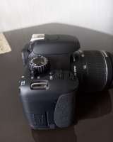 Цифровой зеркальный фотоаппарат