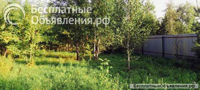 Земля на берегу озера