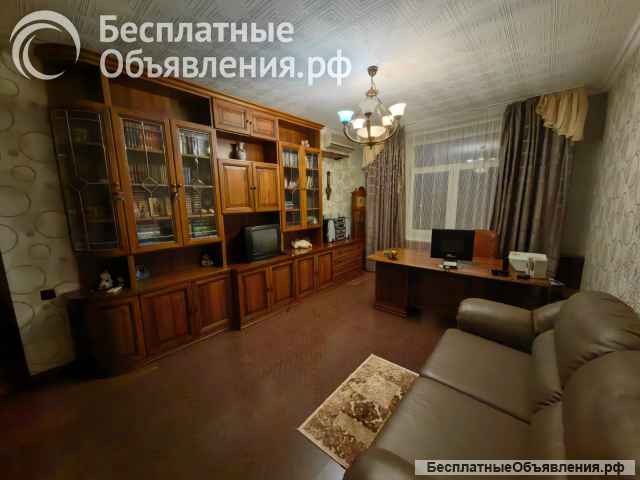 Шикарная трехкомнатная квартира 135 кв.м. с мебелью и ремонтом в р-не Гермес