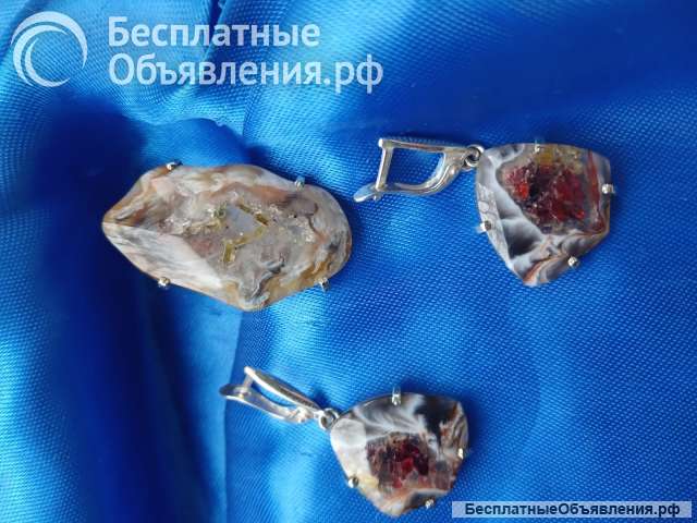 Уникальный Комплект с природными камнями
