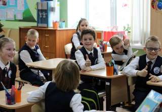 Захотели записать своего ребенка в самую лучшую школу?