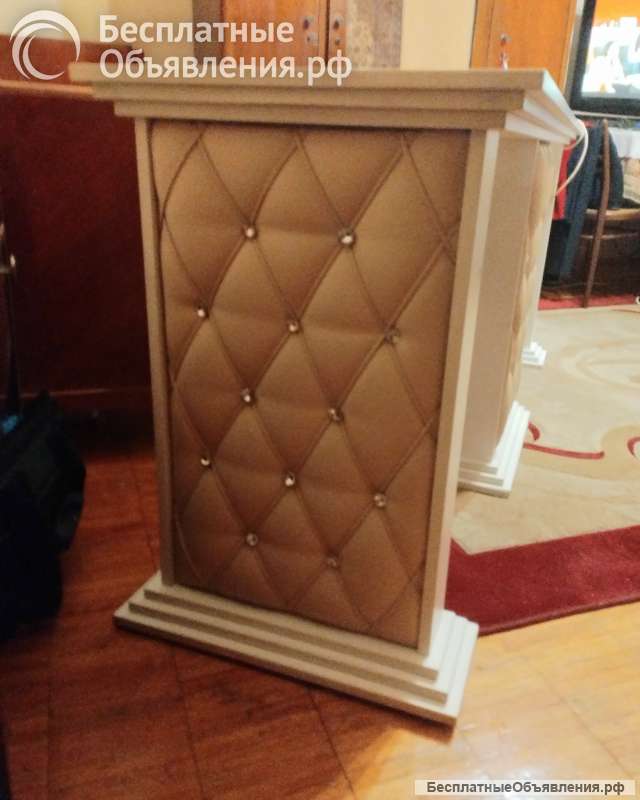 Стол маникюрный