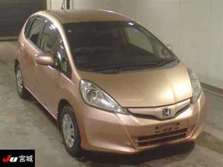 Хэтчбек Honda Fit кузов GE6 модификация She'S Fine Style