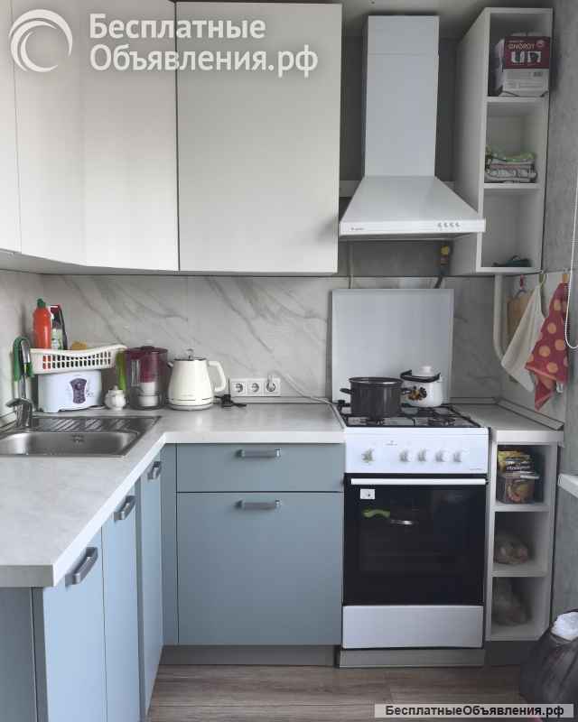 Сдаётся комната в трех комнатной квартире