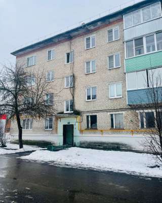 Можно приобрести через материнский капитал, ипотеку, свободная продажа