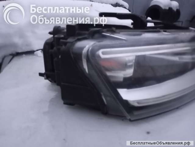 Audi Q3 (8U) Фара правая ксенон LED