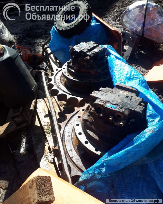 Редуктор хода Hitachi zx 470-5G 9298565