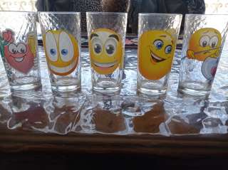 Стаканы разные