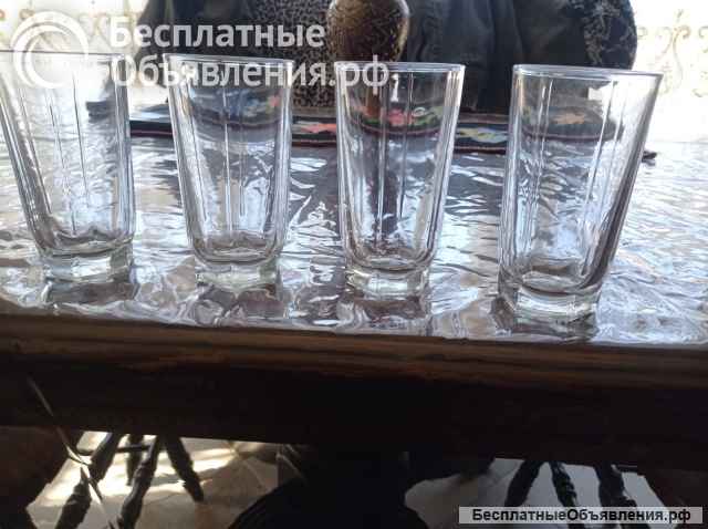 Стаканы разные