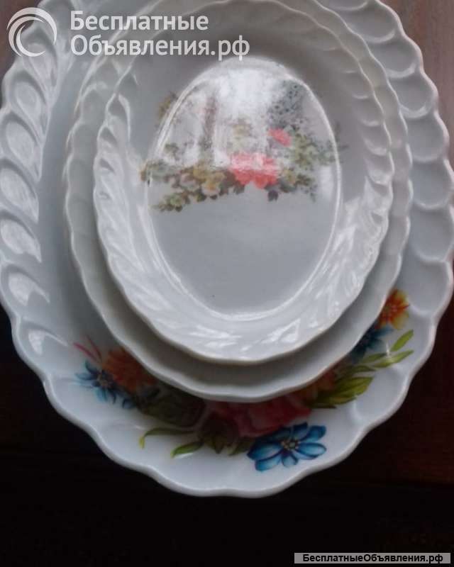 Набор блюд пластмассовый