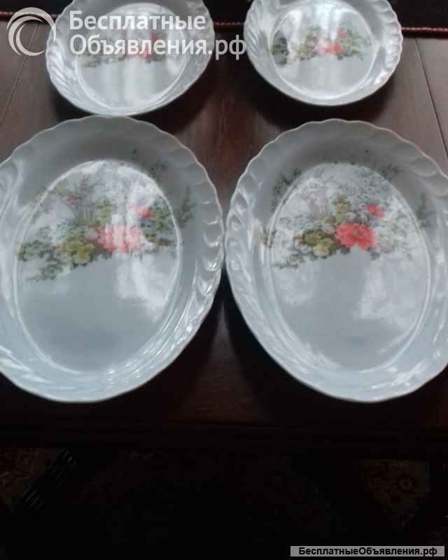 Набор блюд пластмассовый