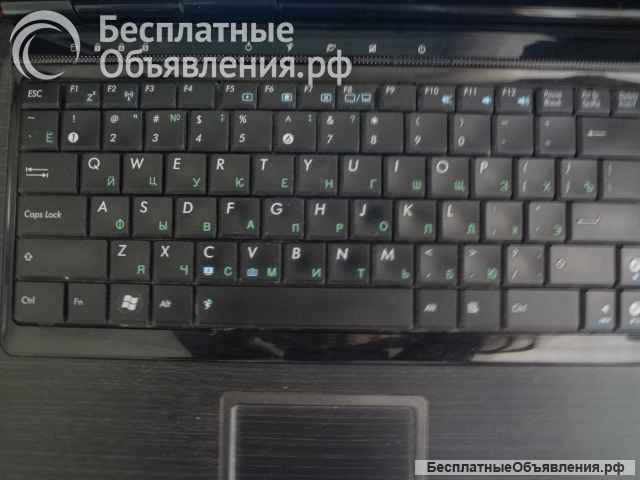 Ноутбук Asus N60D с подставкой