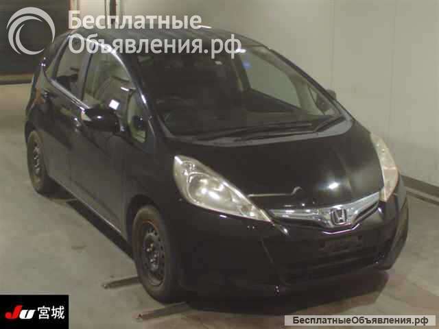 Хэтчбек гибрид Honda Fit Hybrid кузов GP1 модификация Hybrid BaseGrade